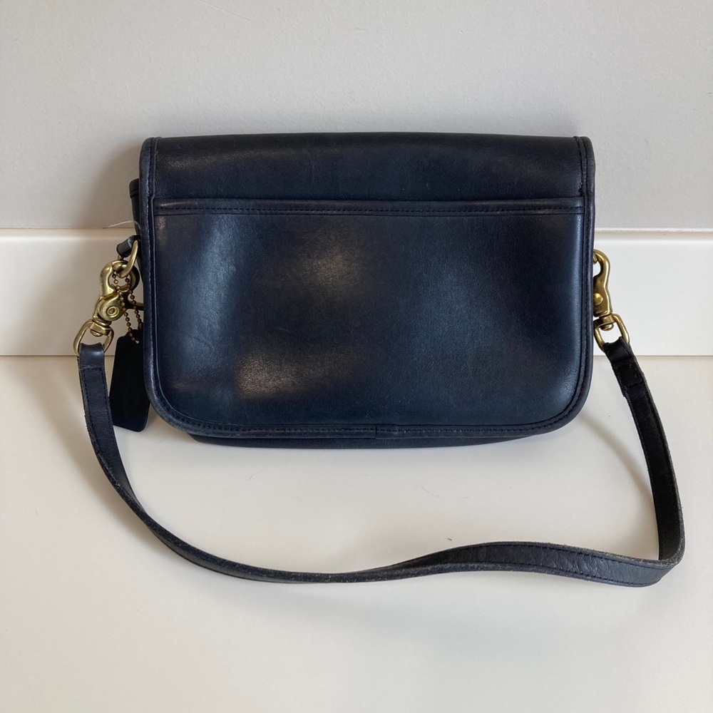 Coach Black Leather Shoulder Bag - Picture 3 of 4